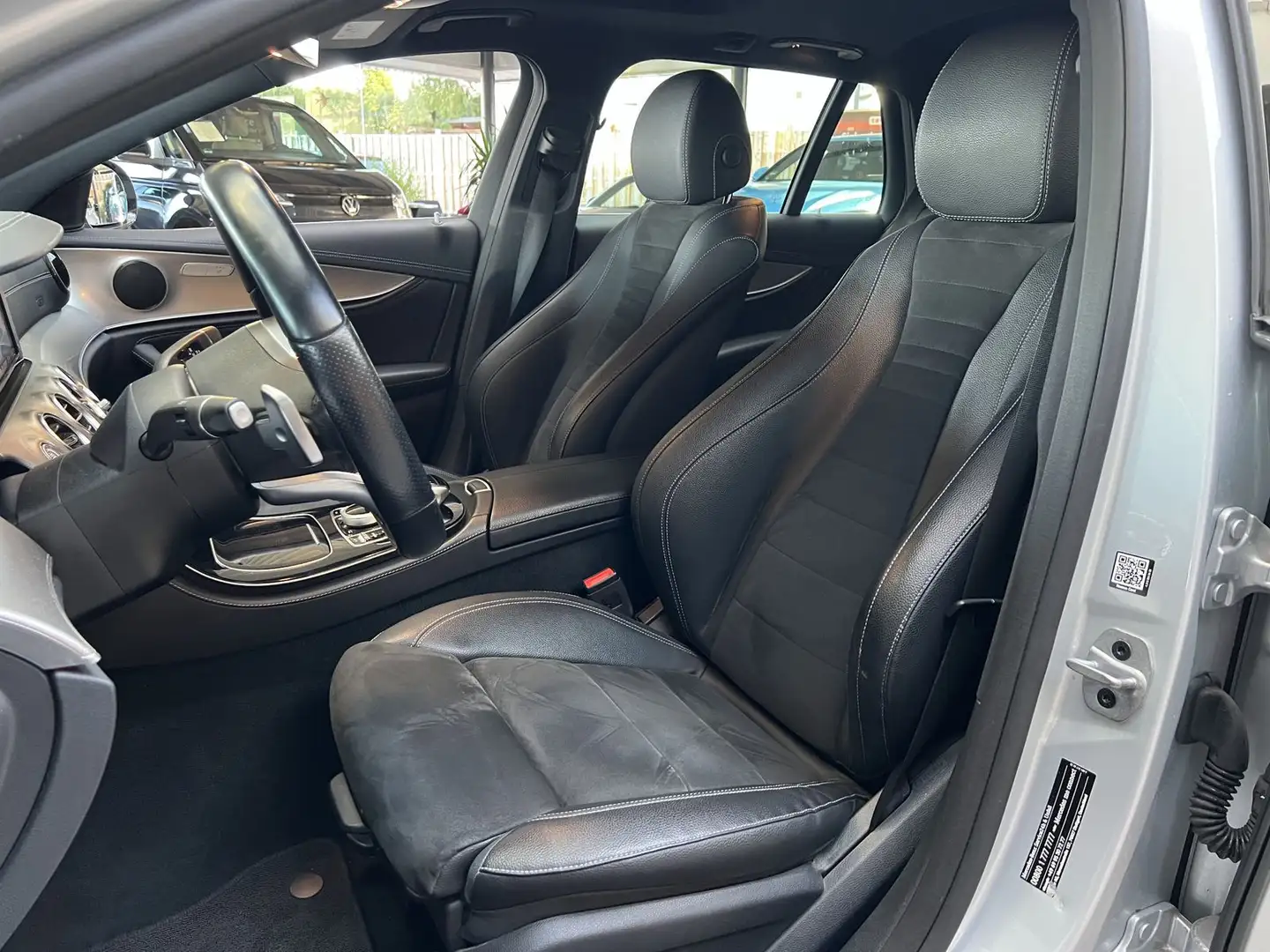 Mercedes-Benz 220 E E220d 4MaticAMG Line AHK NaviCom DAB GSD RFK - 2