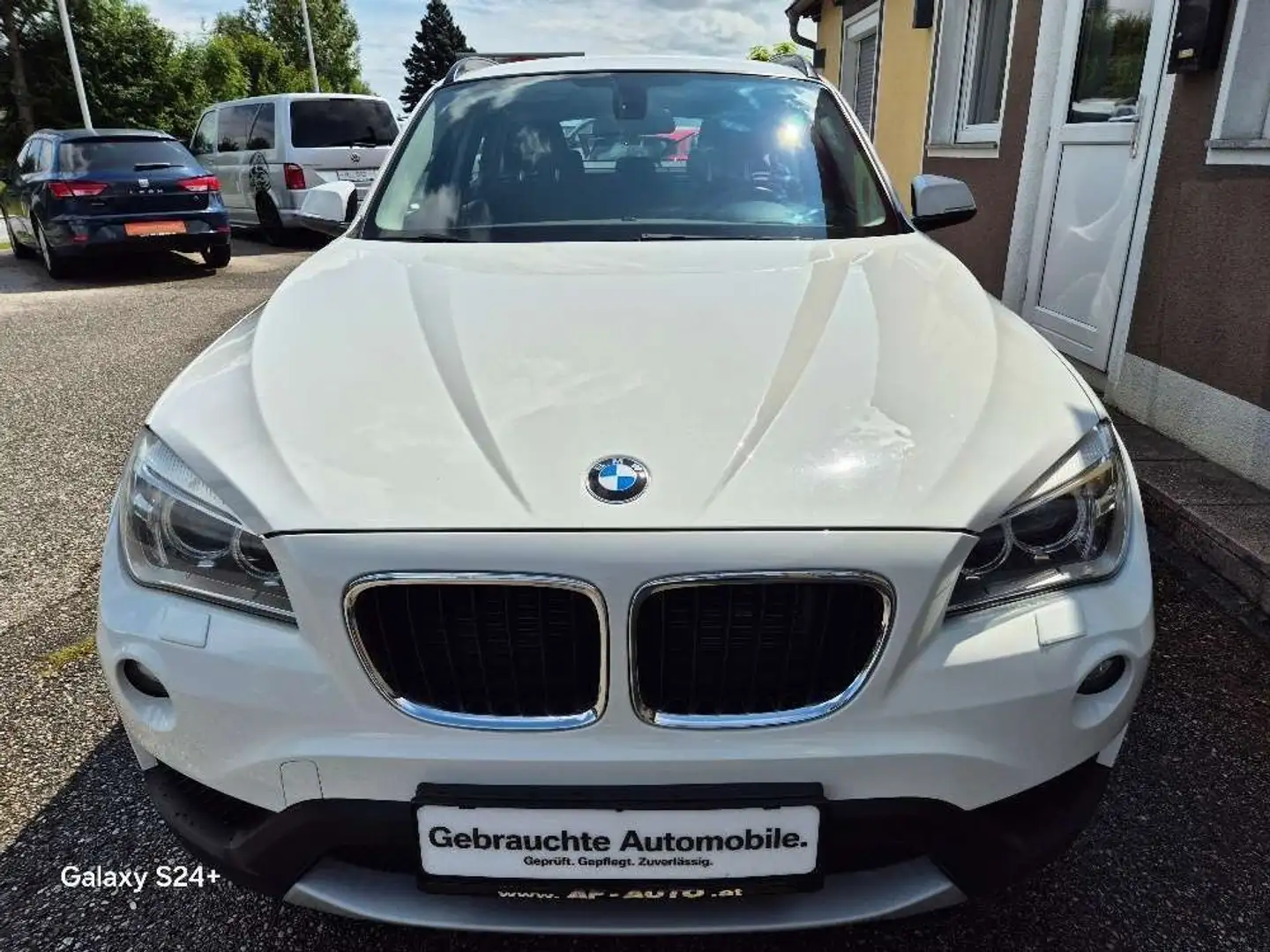 BMW Sonstige xDrive 18d Österreich Paket Weiß - 2