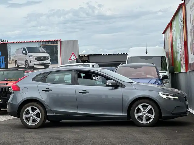Volvo V40 V40 D2 Kinetic **LED*1-Besitz*Finanzierung**