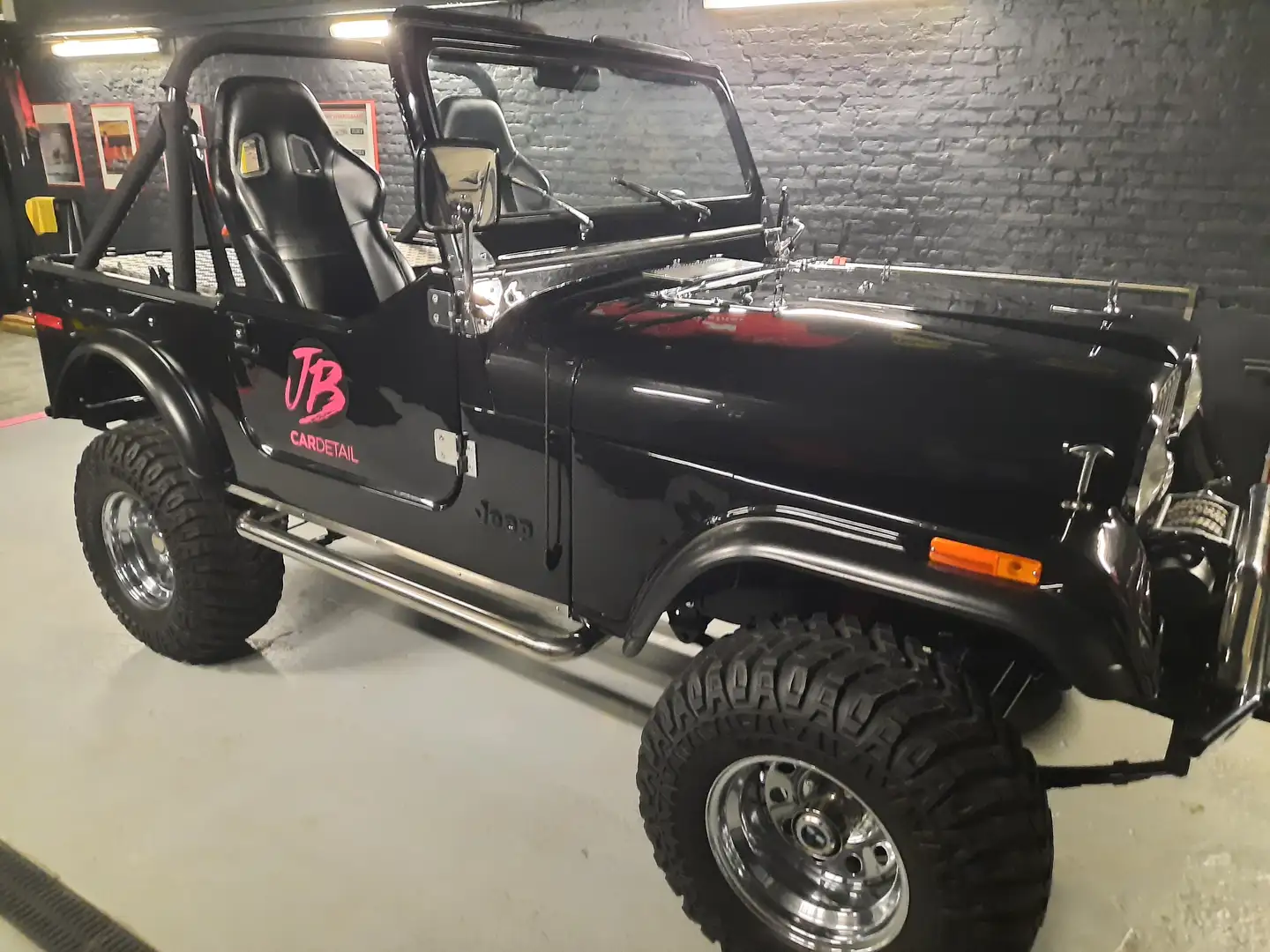 Jeep CJ-7 Renegade Noir - 2