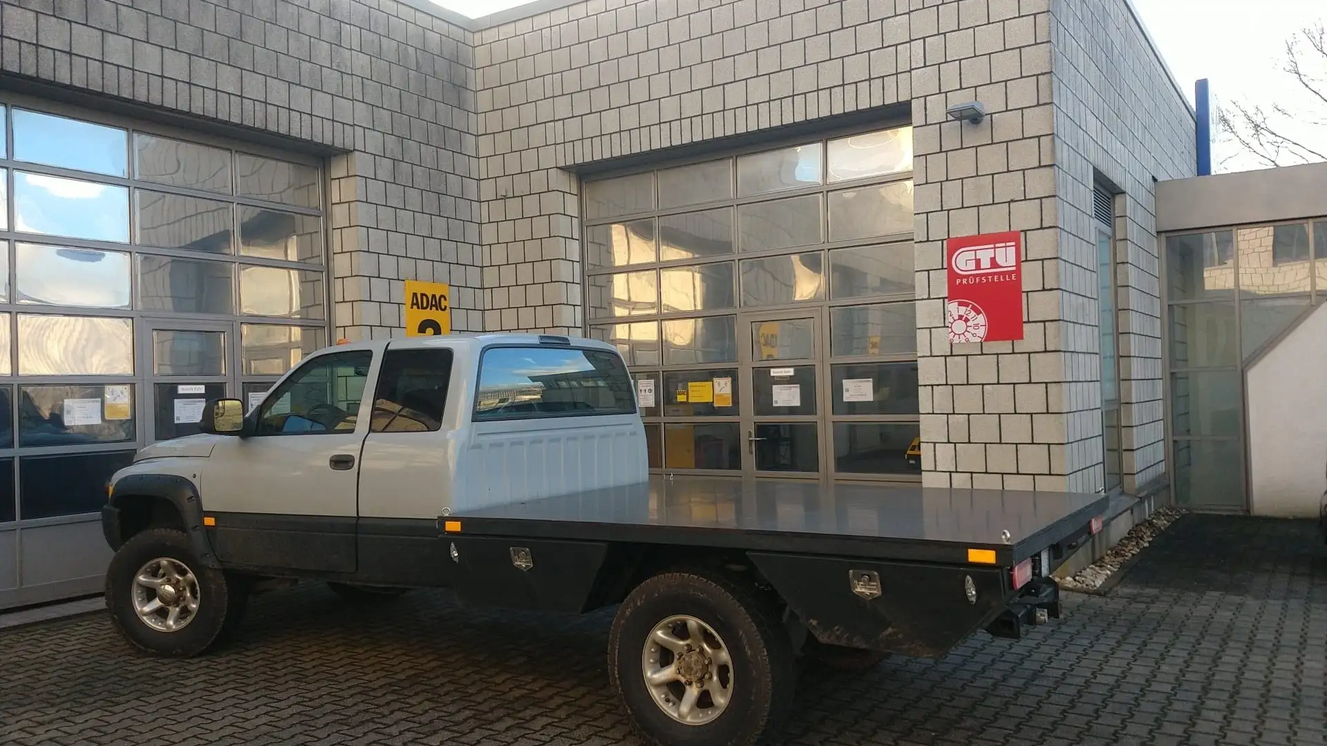 Dodge RAM RAM 2500 4x4 Cummins 12V NV4500 5 Gang Schalter Grau - 2
