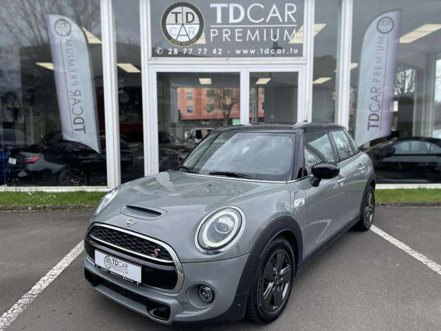 MINI Cooper S 2.0 Yours Trim Auto. Grijs - 1