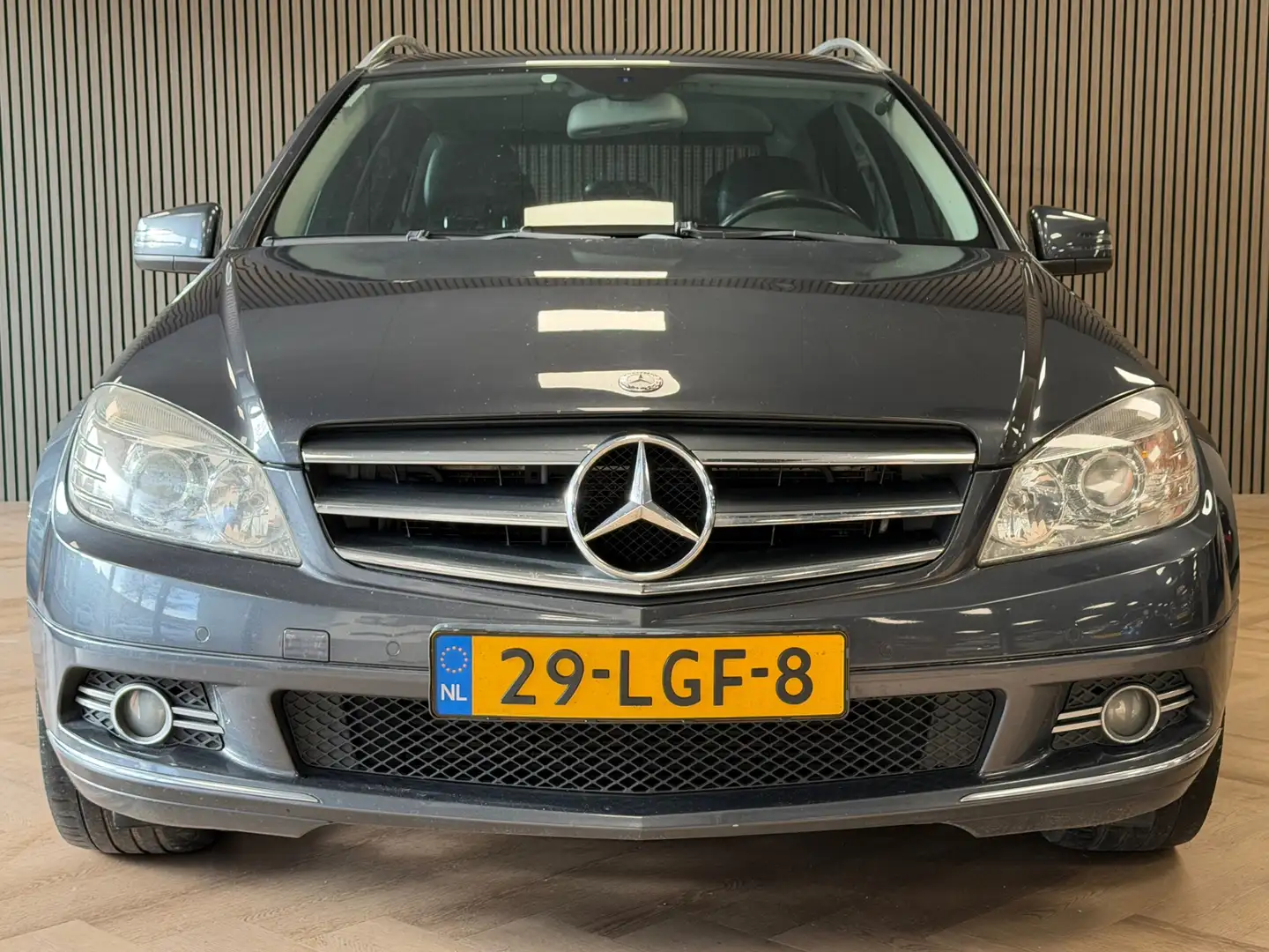 Mercedes-Benz C 180 Estate CGI BlueEFFICIENCY Business Edition Avantga Grau - 2