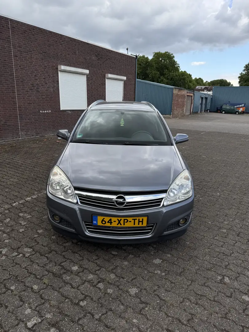 Opel Astra 1.6 Temptation Gris - 2