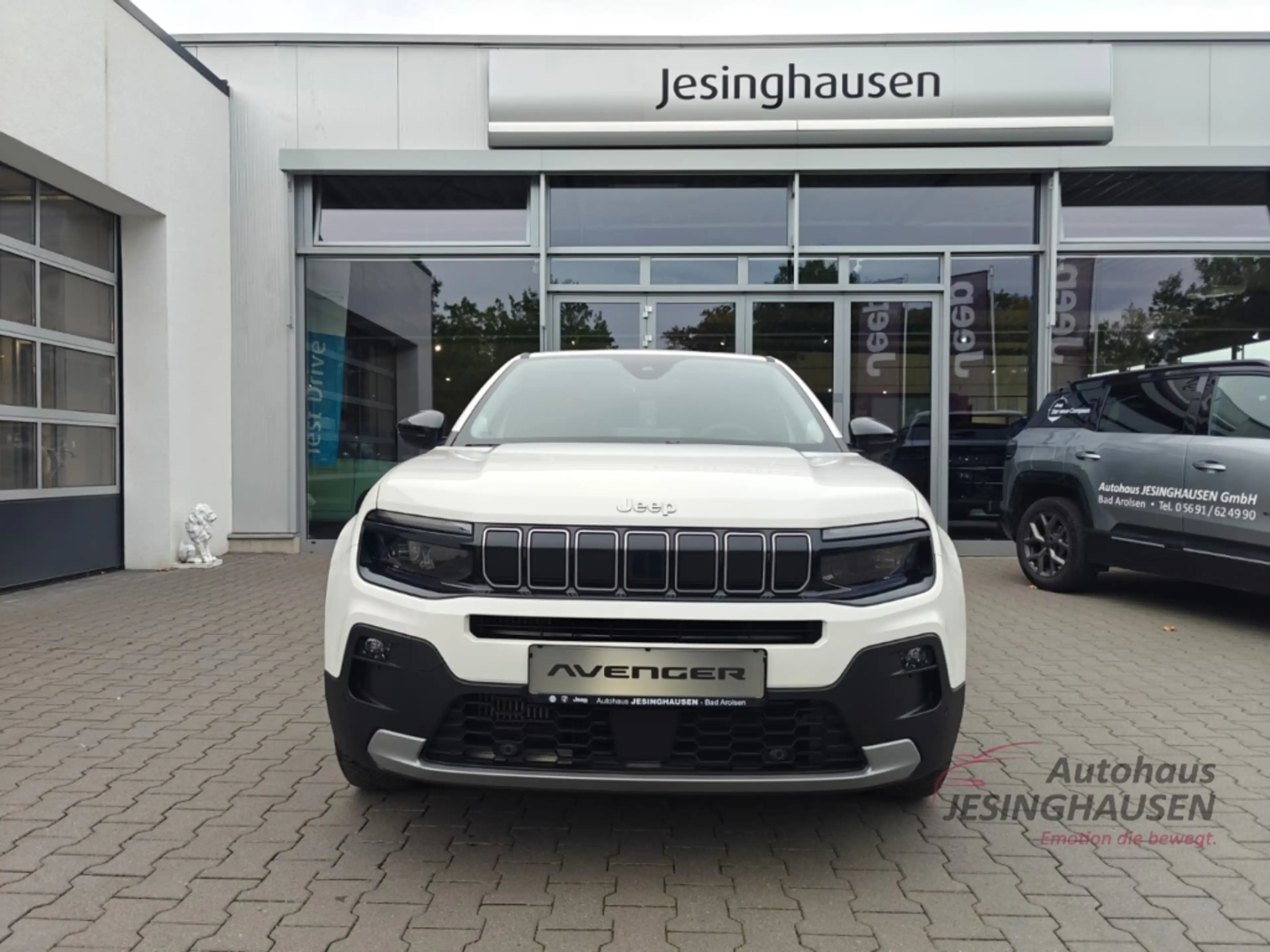 Jeep Avenger Summit MHEV JBL+RFK+Komfort-P.+WinterP.+LED+Navi+E — photo 2