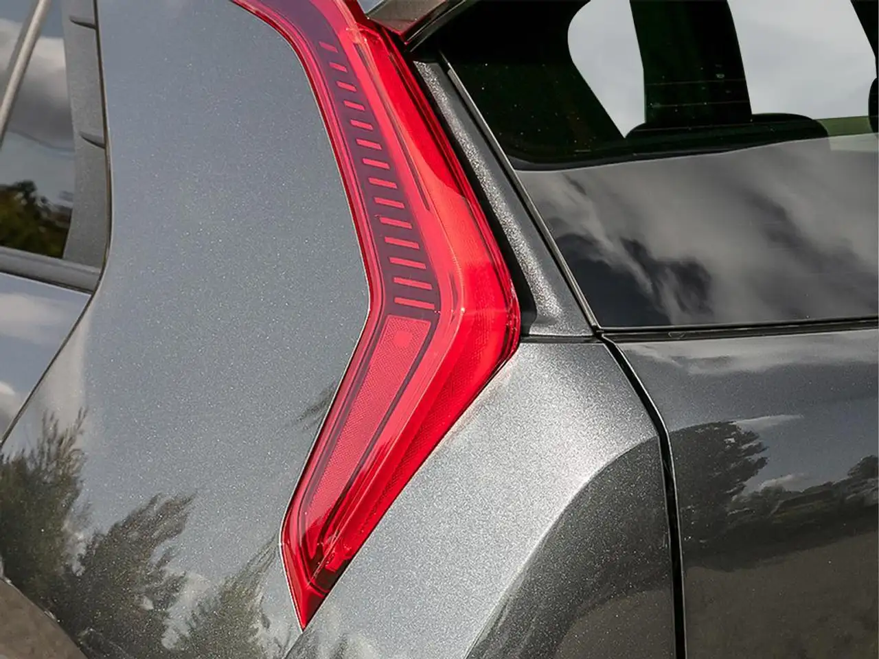 Kia Niro снимка Kia Niro