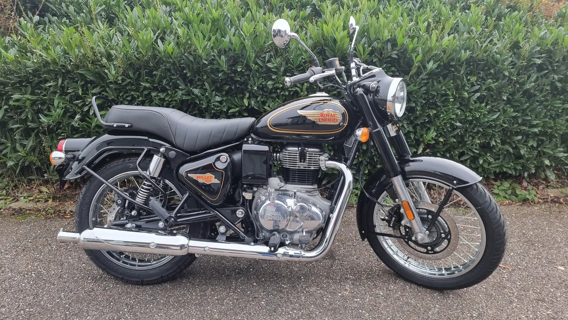 Royal Enfield Bullet 350 Noir - 2