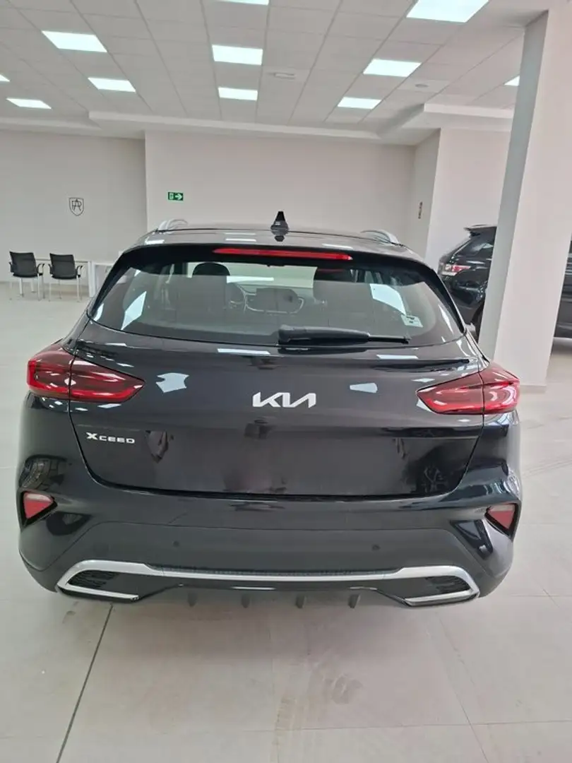 Kia XCeed 1.0 T-GDi Business 74kW (100CV) Negro - 2