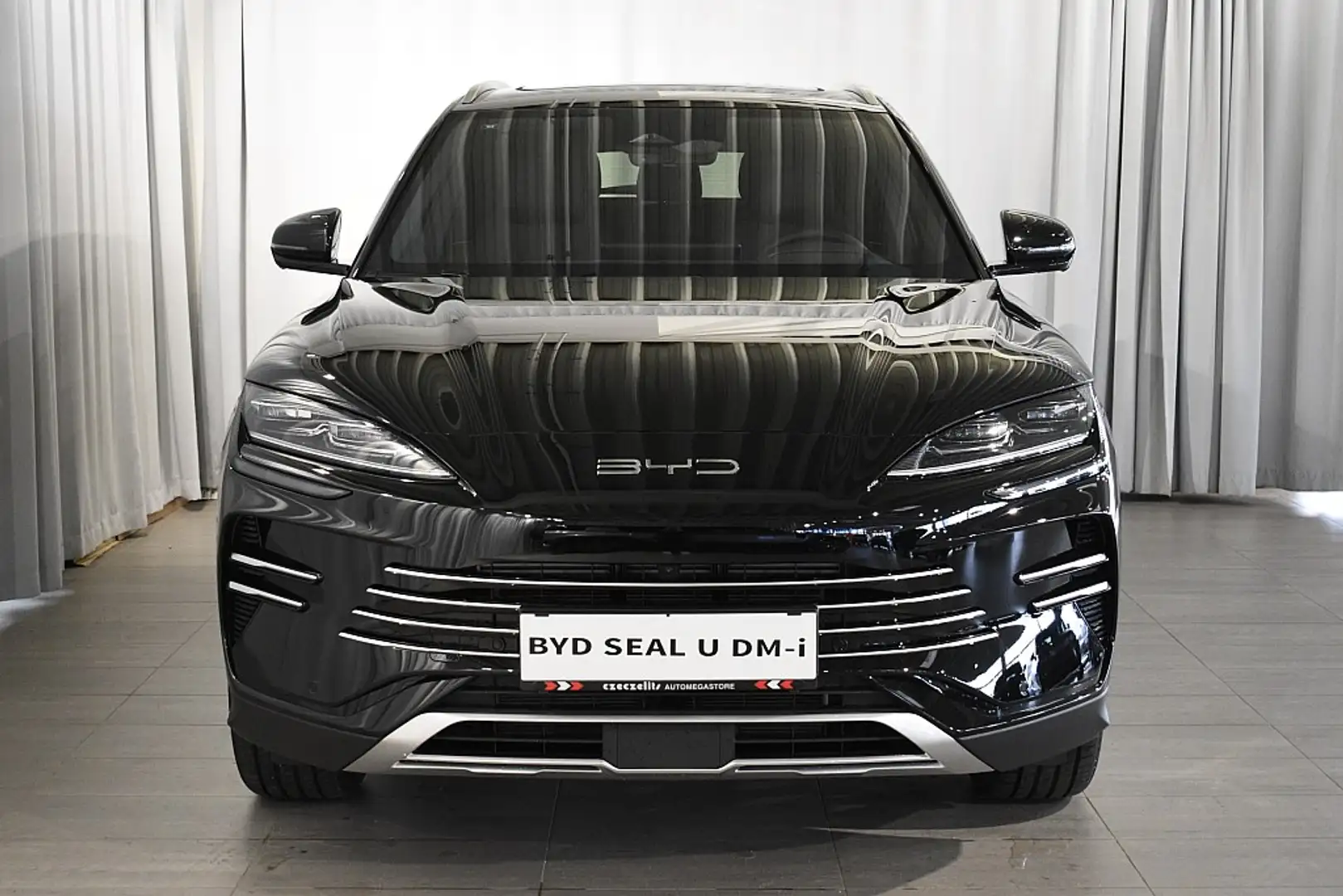 BYD Seal U DM-i PHEV Boost *In Kürze Verfügbar* Schwarz - 2