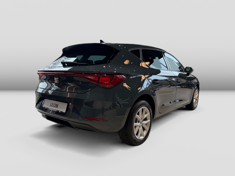 SEAT Leon Road Edition 1.5TSI 6-Gang 116PS PDC LED — photo 4