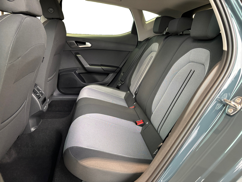 SEAT Leon Road Edition 1.5TSI 6-Gang 116PS PDC LED — photo 11