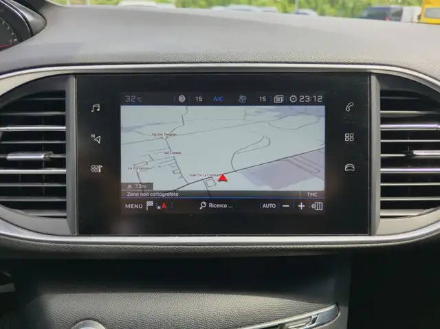 Peugeot 308 view 11