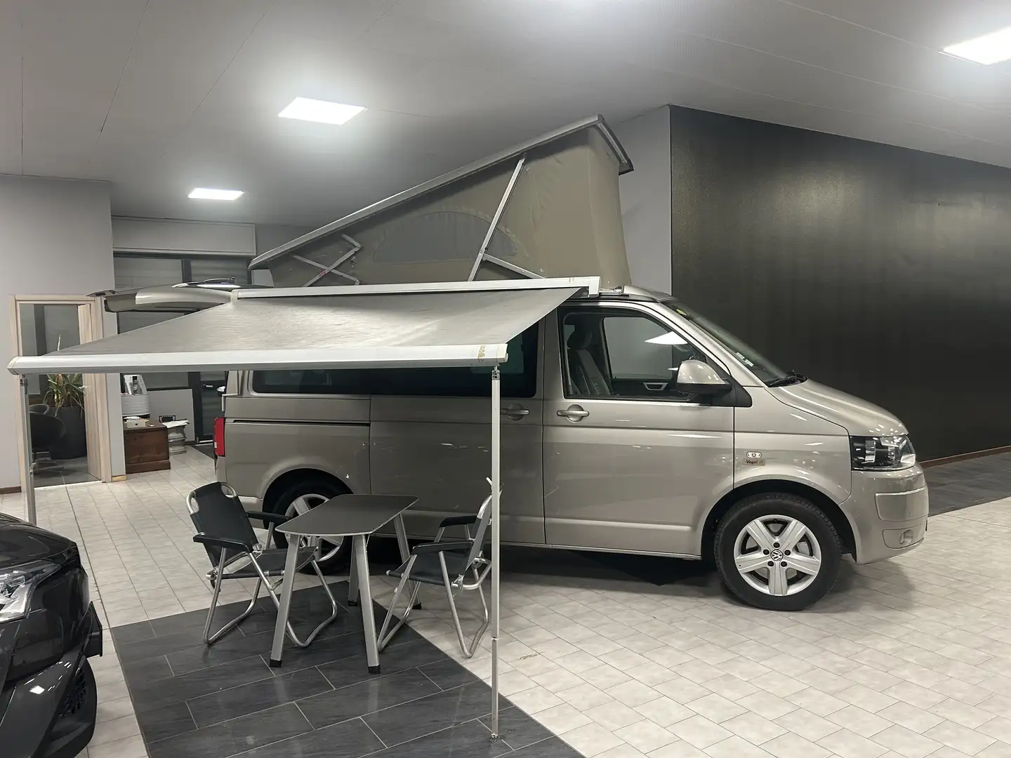Volkswagen T5 California Comfortline “ Imm. Camper Mobili Al Interno “ Gris - 2