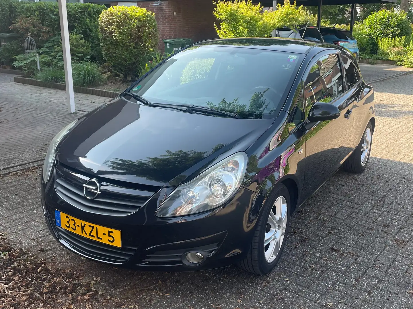 Opel Corsa Corsa 1.4-16V Color Edit. Schwarz - 1