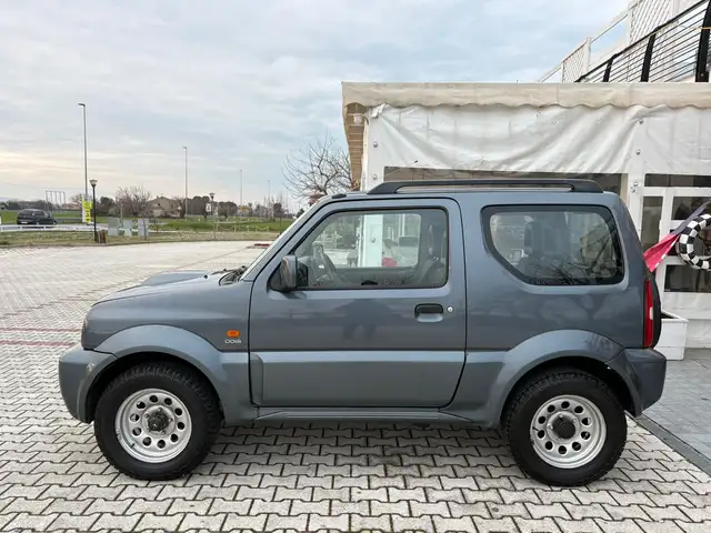 Suzuki Jimny Jimny 1.5 ddis JLX  4wd