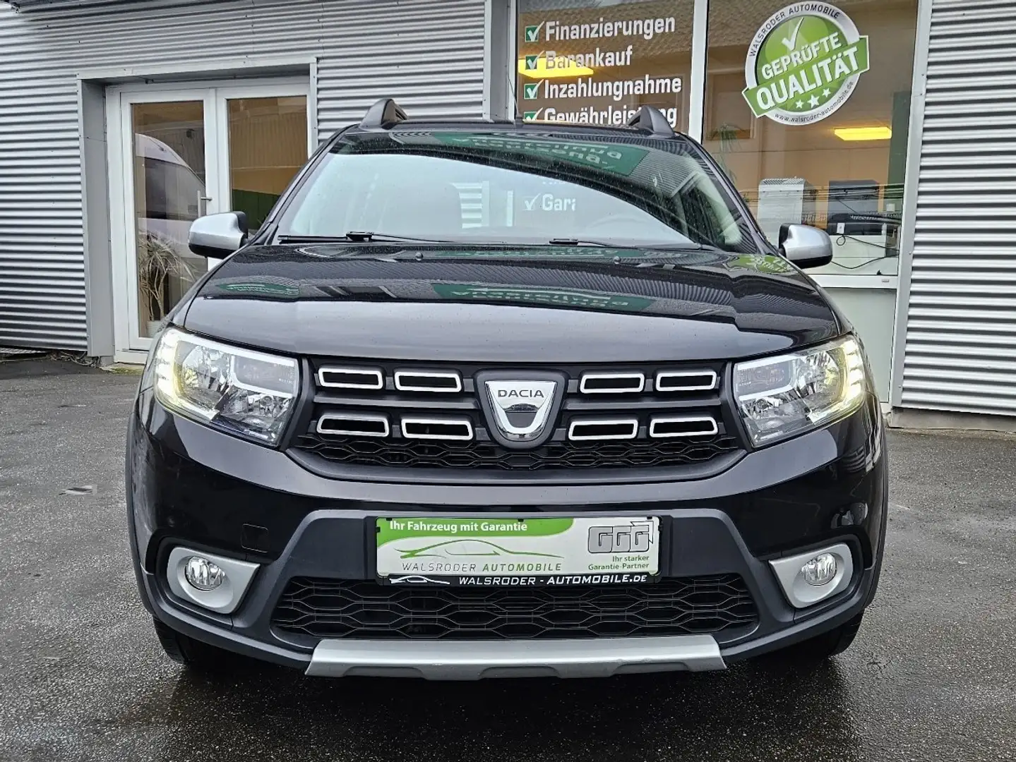 Dacia Sandero Stepway *Komfort-Paket*Navi*Parkpilot*Euro6* Negro - 1
