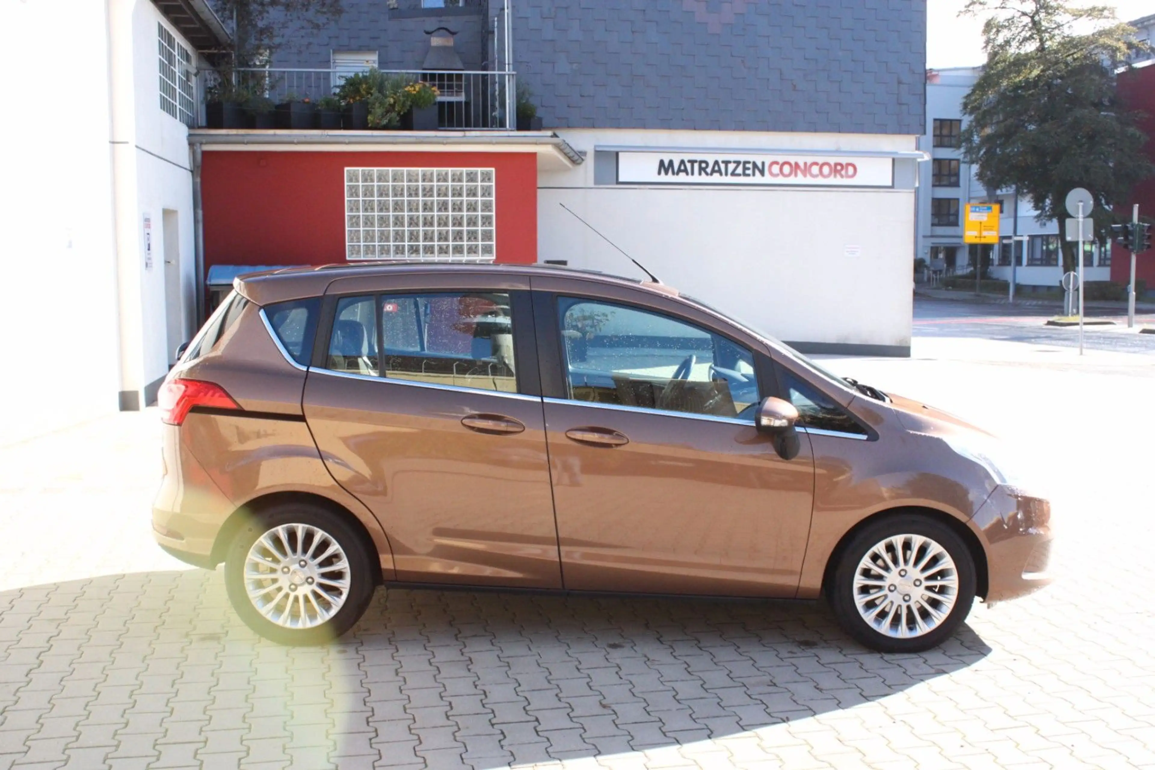 Ford B-Max Titanium Klima /Panorama/ PDC — photo 4