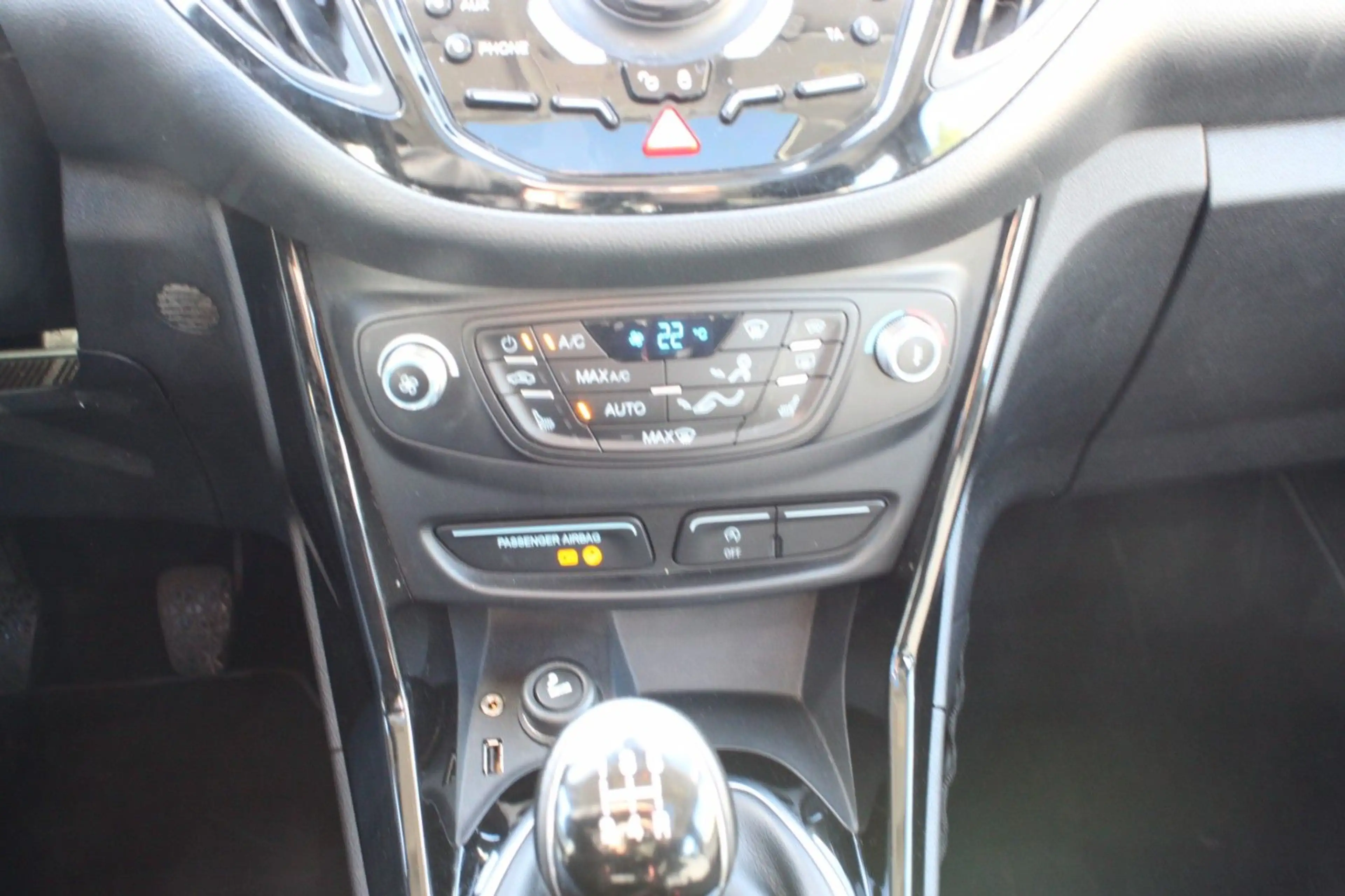 Ford B-Max Titanium Klima /Panorama/ PDC — photo 15