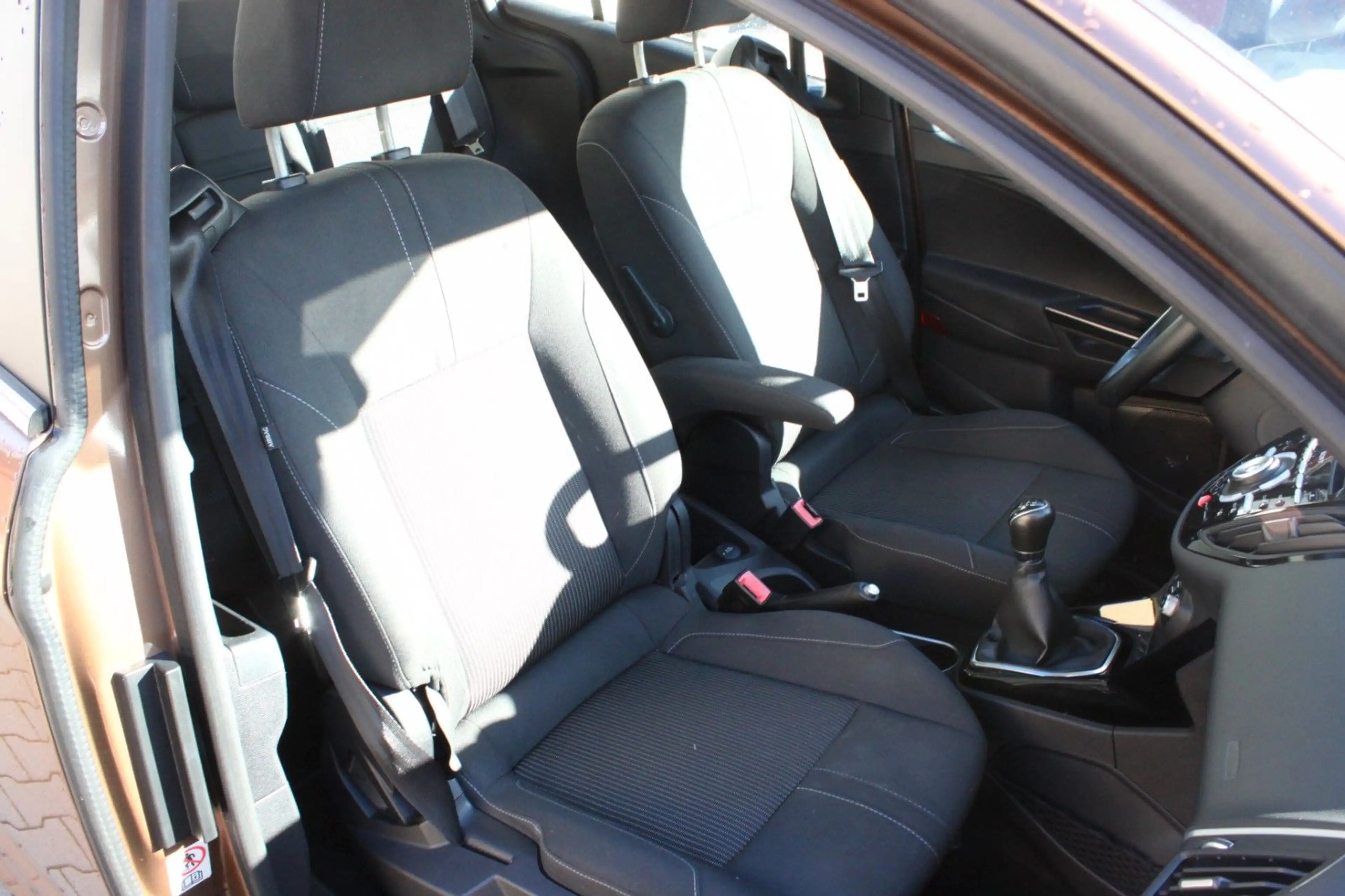 Ford B-Max Titanium Klima /Panorama/ PDC — photo 10