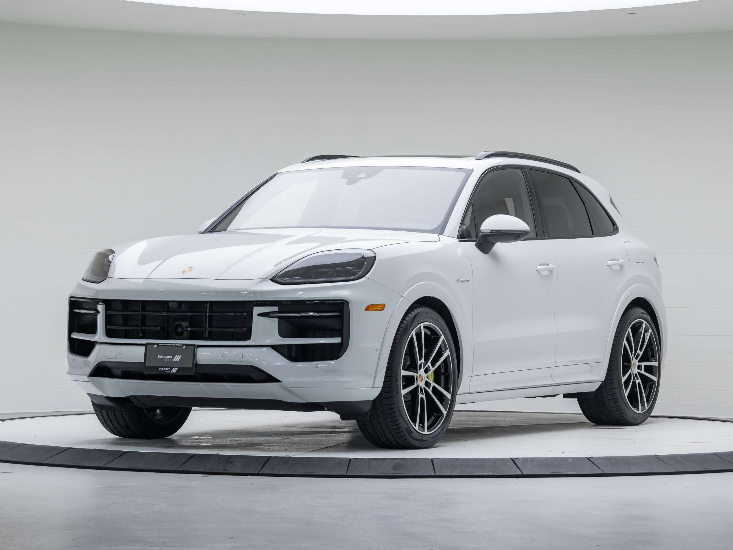 2025 Porsche Cayenne | Premium Package Plus | SportDesign Package | 22