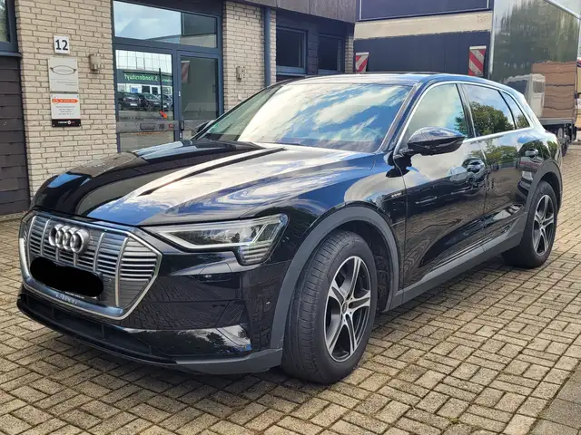 Audi e-tron 50 quattro basis