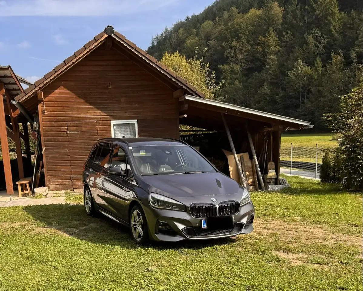 BMW 218