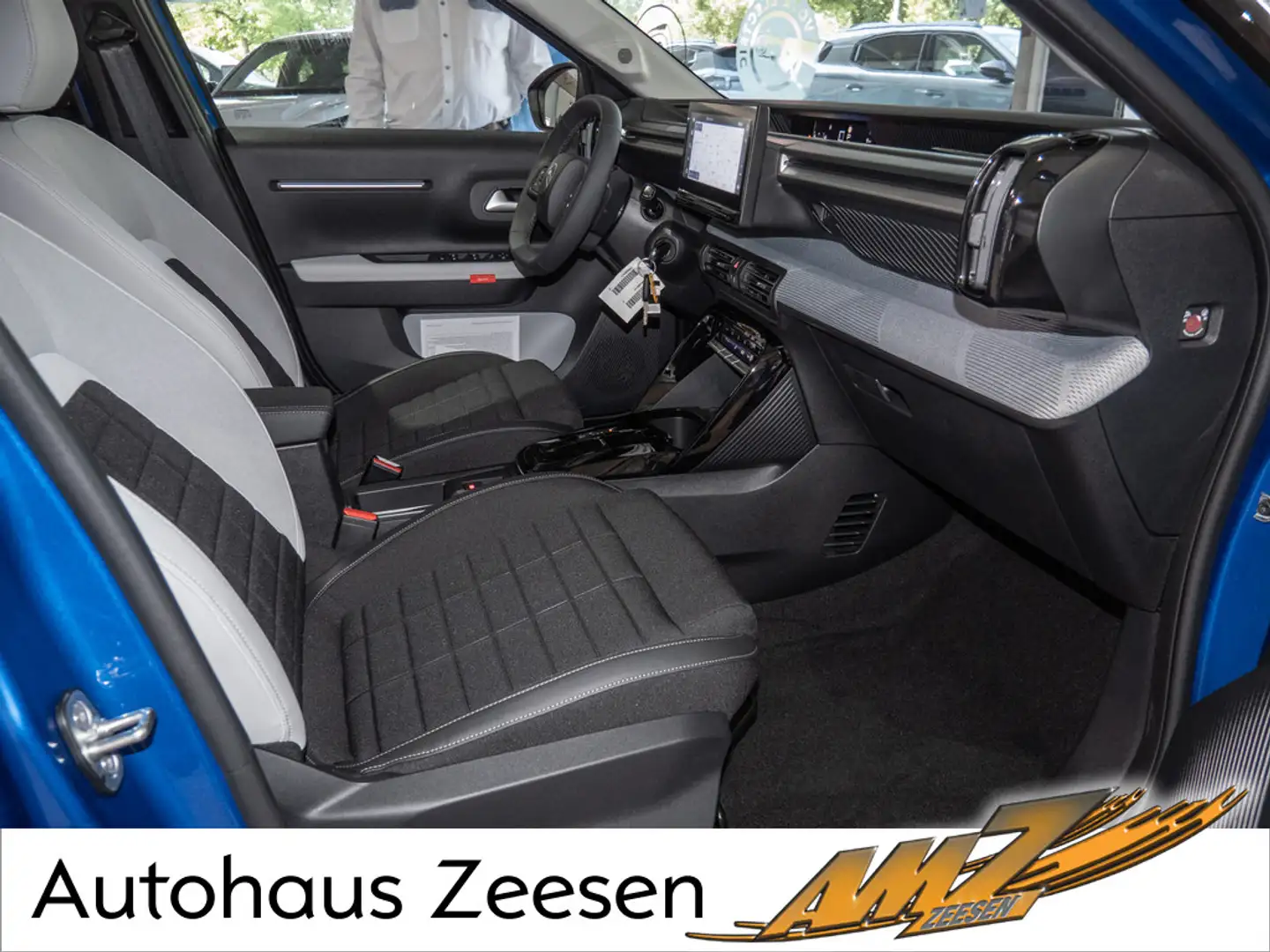 Citroen C3 Hybrid 110 ë-DCS6 Max SHZ NAVI PDC HUD LED Blau - 2