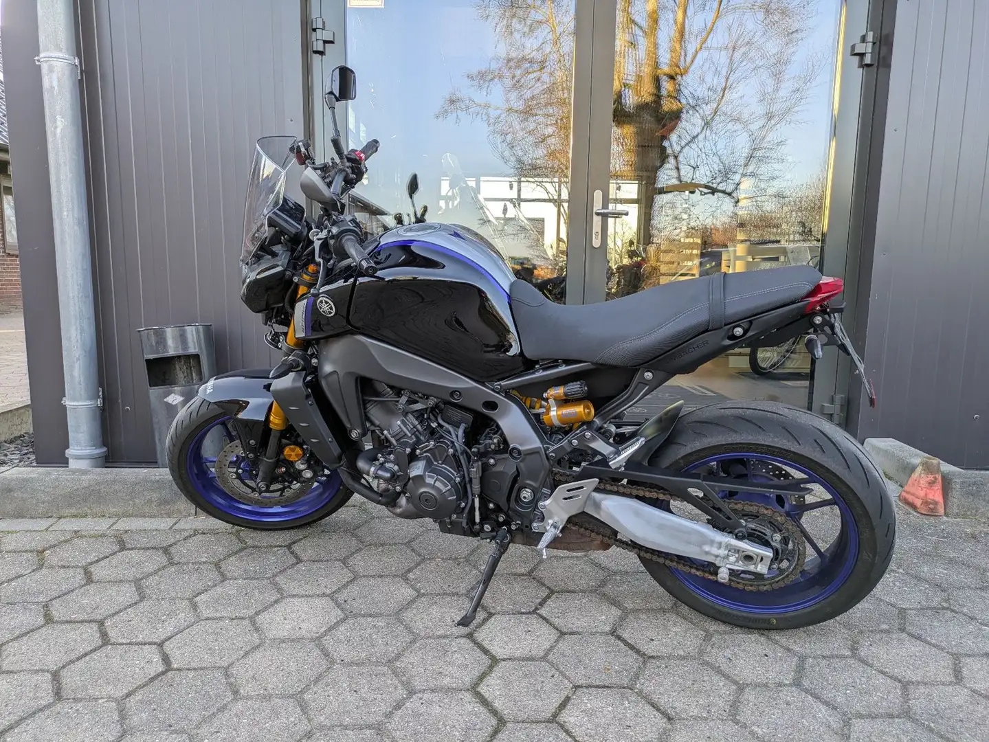 Yamaha MT-09 SP Plateado - 2