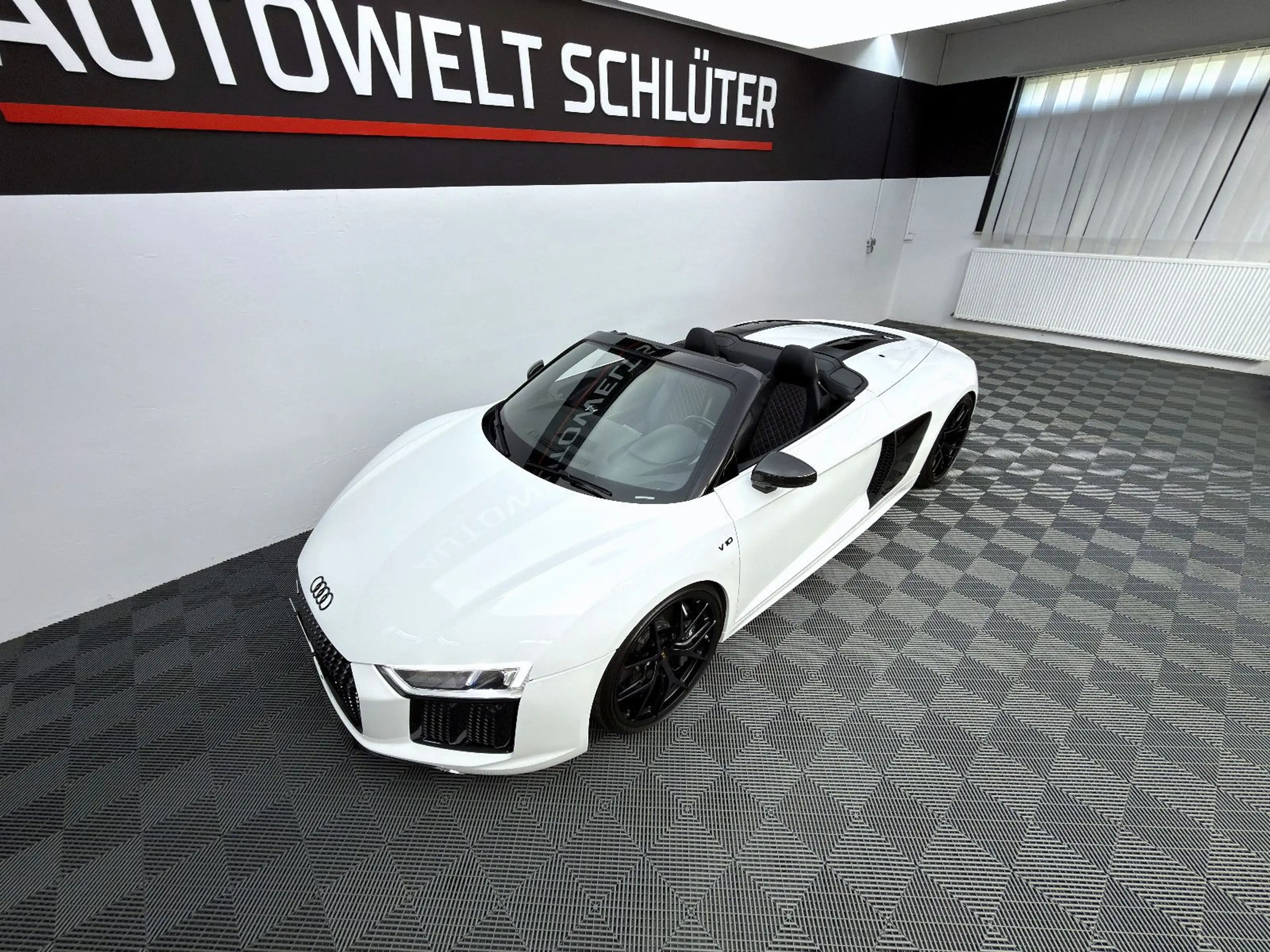 Audi R8 Spyder 5.2 FSI quattro*KW*20 Zoll BBS*Tausch* — photo 3