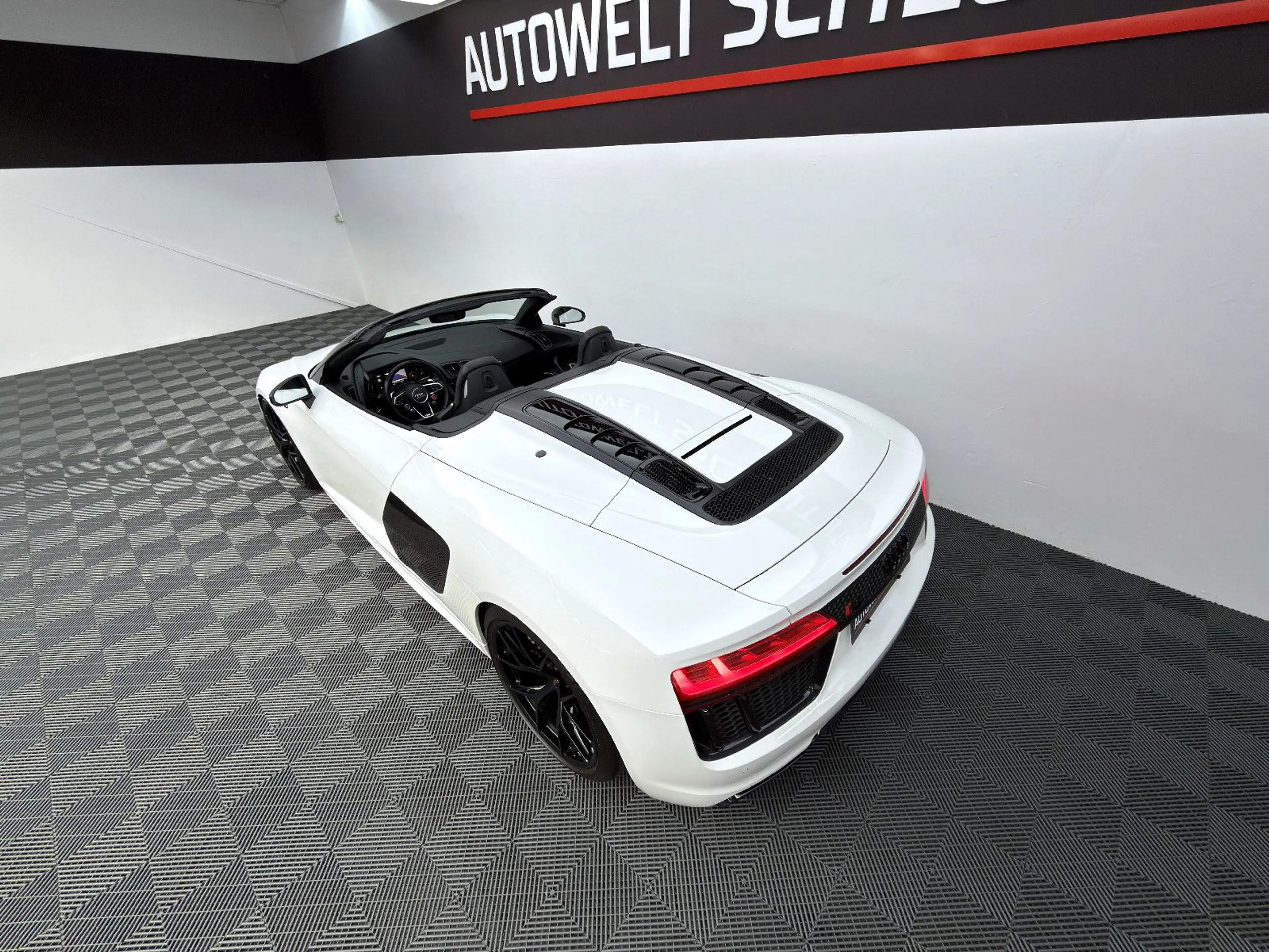 Audi R8 Spyder 5.2 FSI quattro*KW*20 Zoll BBS*Tausch* — photo 5