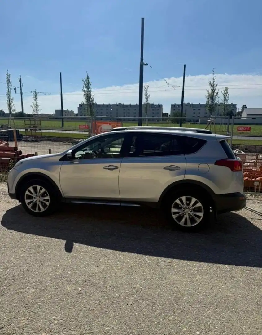 Toyota RAV4 2,2 D-4D AWD - 2
