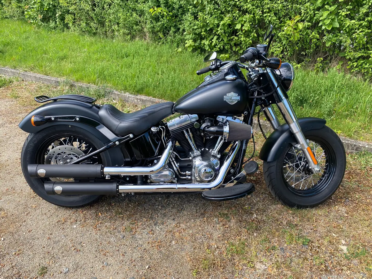 Harley-Davidson Softail Slim Negro - 2