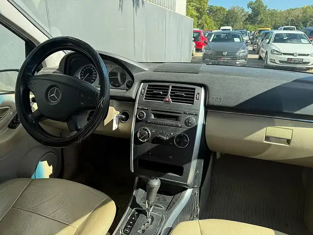 Mercedes-Benz B-Class view 10