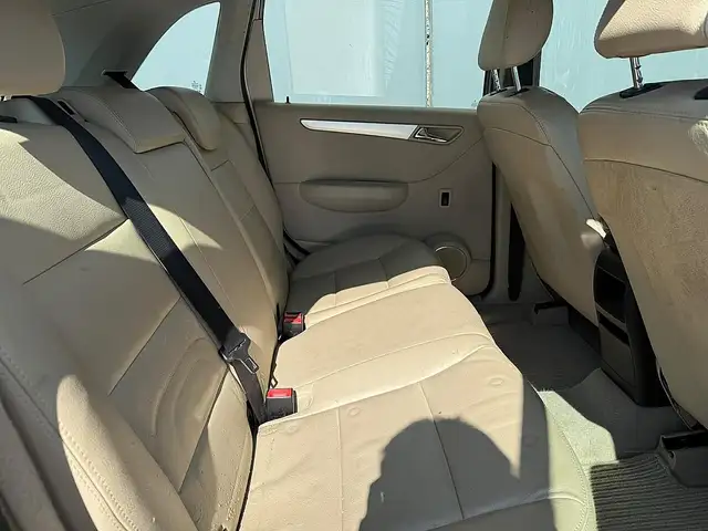 Mercedes-Benz B-Class view 11
