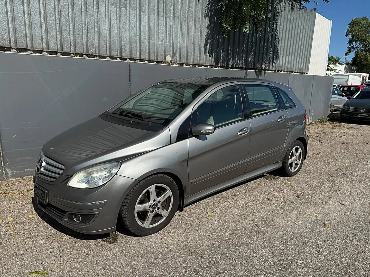 Mercedes-Benz B 200 CDI | PICKERL BIS 11/2026 | Grau - 1