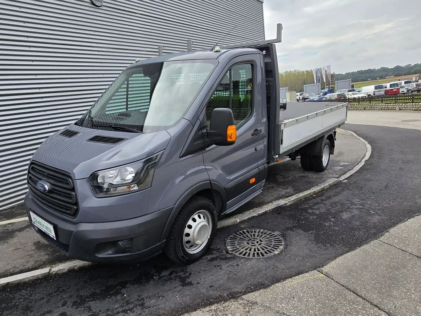 Ford Transit Pritsche 2,0 TDCi L3H1 350 Ambie Grau - 1