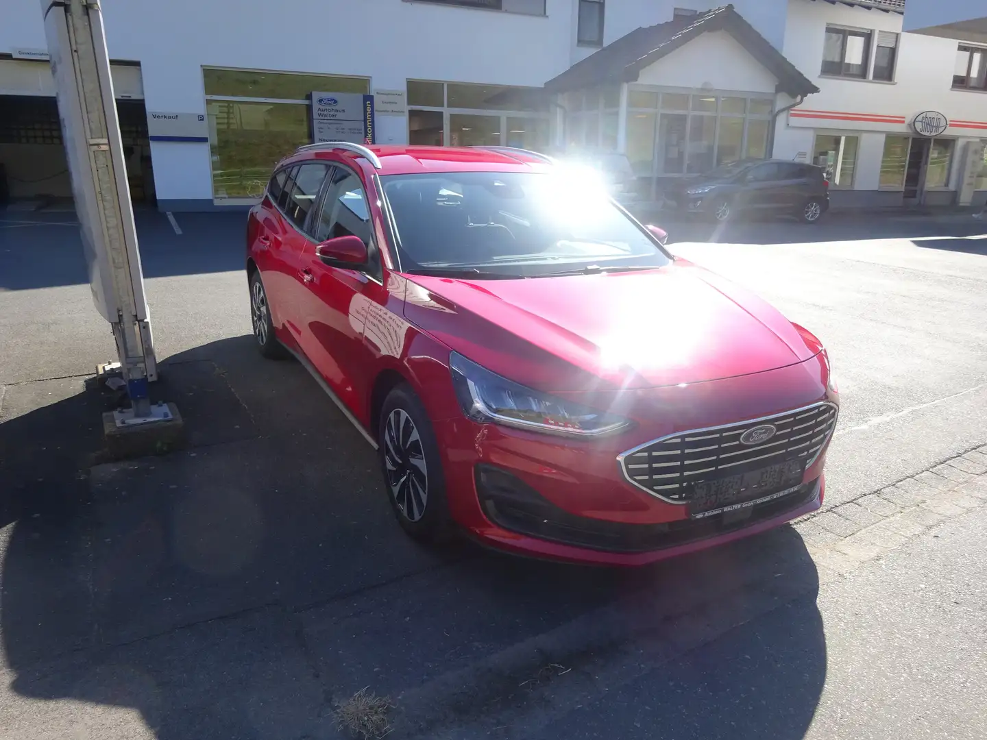 Ford Focus Titanium LED Navi Kamera ACC Automatik Red - 2