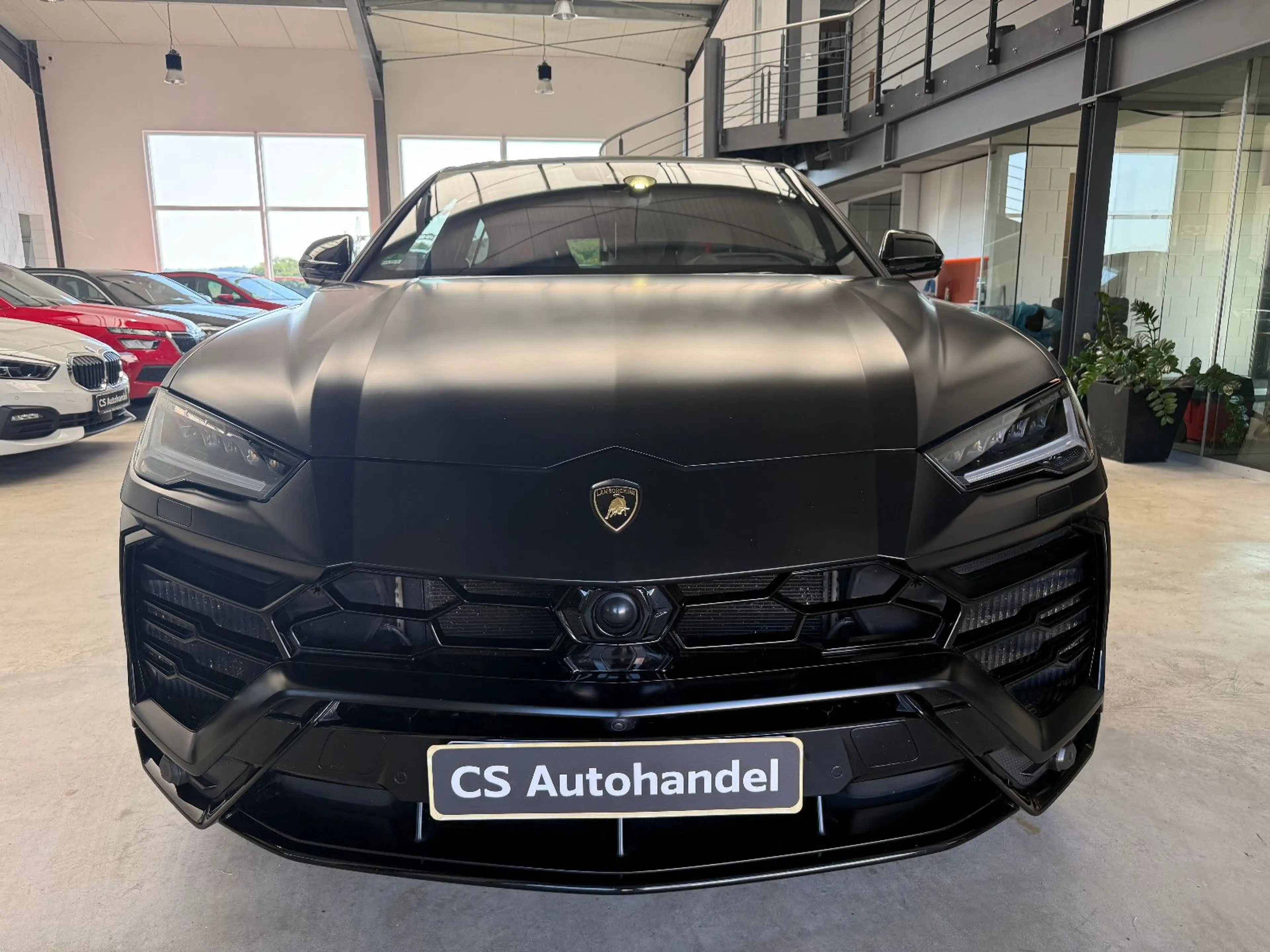 Lamborghini Urus 4,0*AKRAPOVIC-B&O-GARANTIE09/27-SERVICE NEU* — photo 2