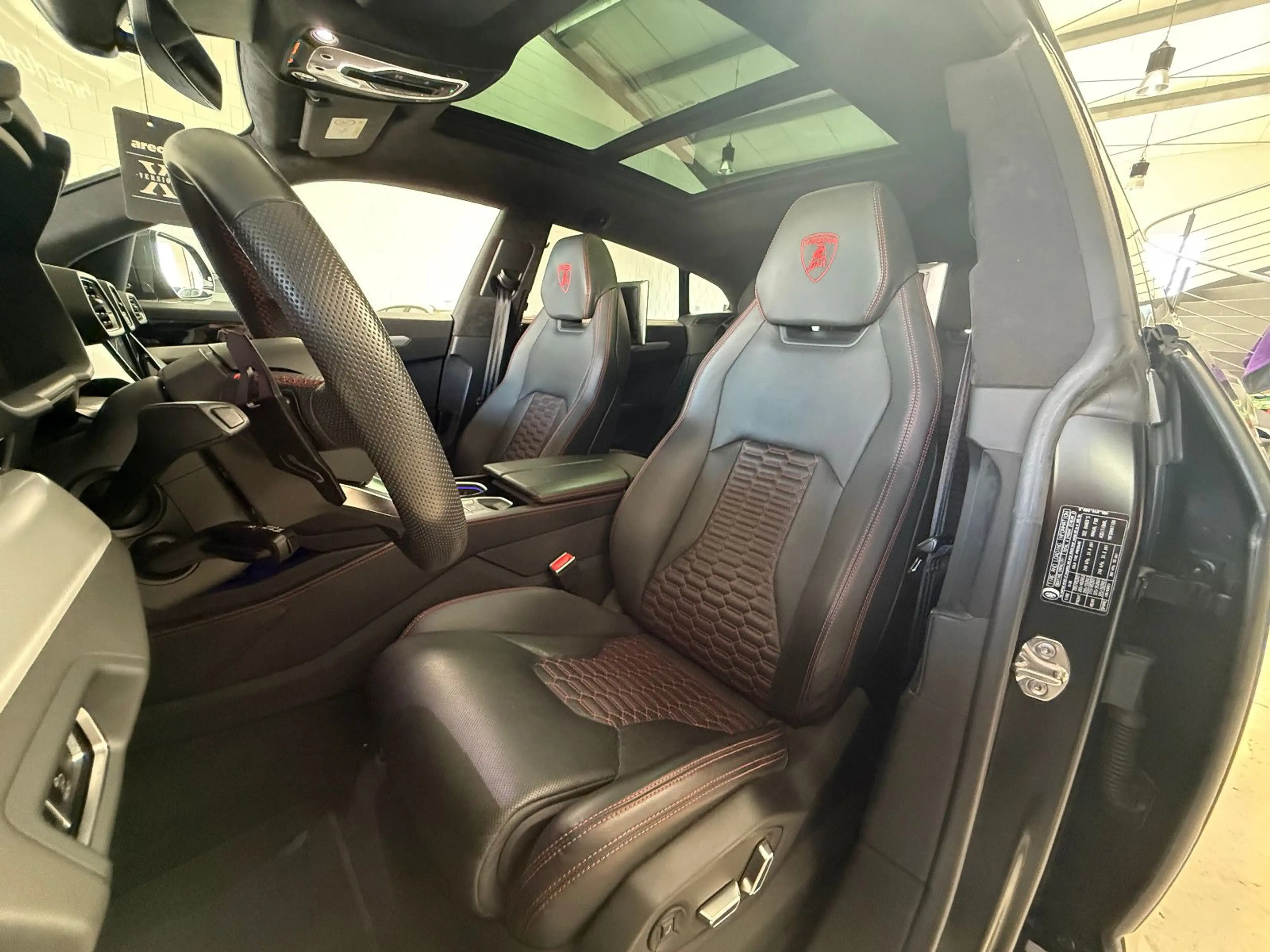 Lamborghini Urus 4,0*AKRAPOVIC-B&O-GARANTIE09/27-SERVICE NEU* — photo 10