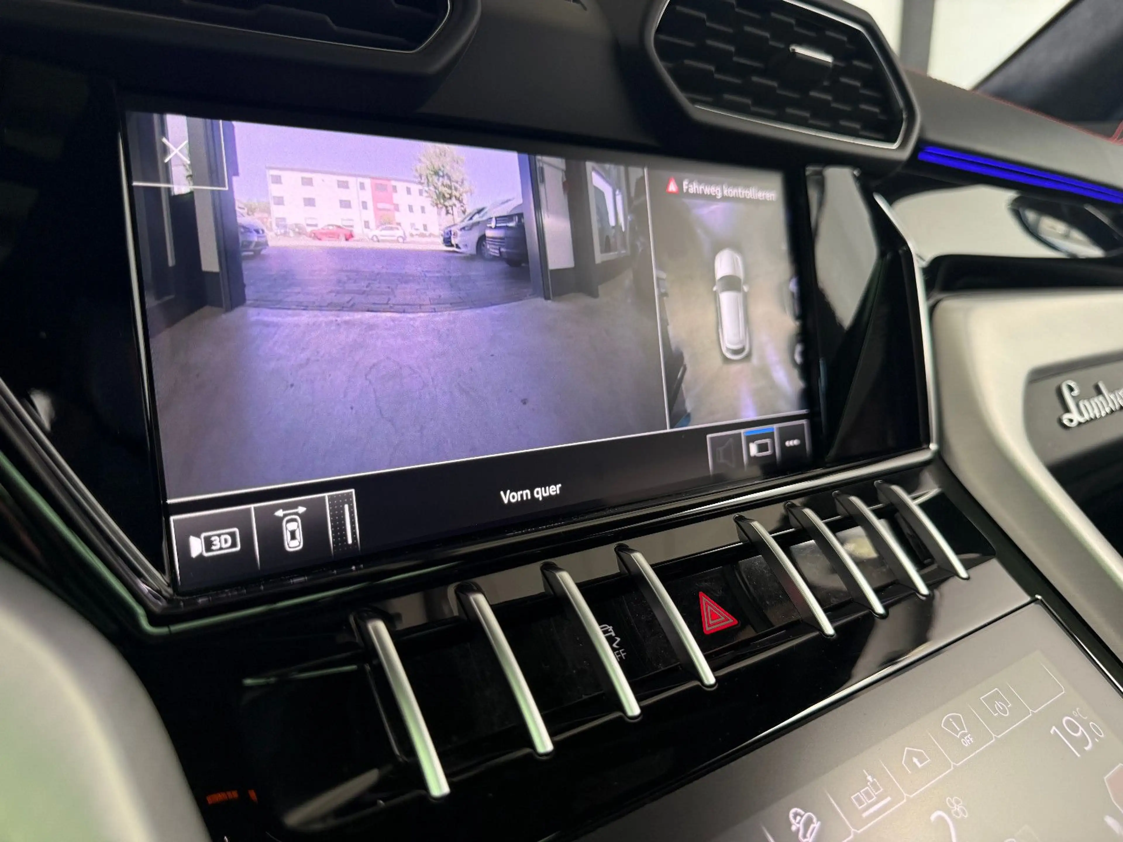 Lamborghini Urus 4,0*AKRAPOVIC-B&O-GARANTIE09/27-SERVICE NEU* — photo 13