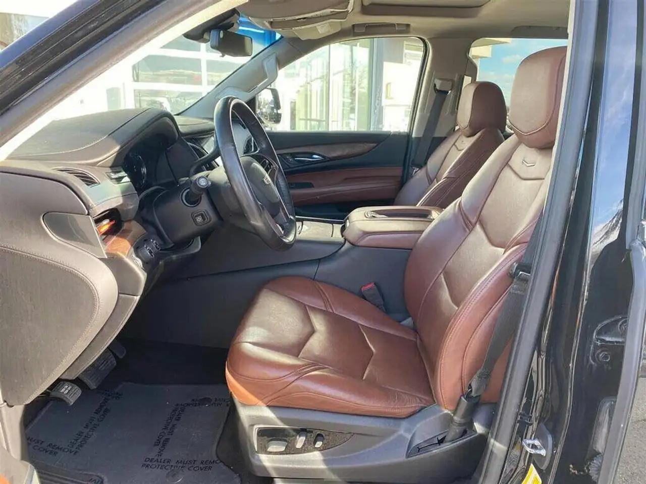 Cadillac Escalade снимка Cadillac Escalade