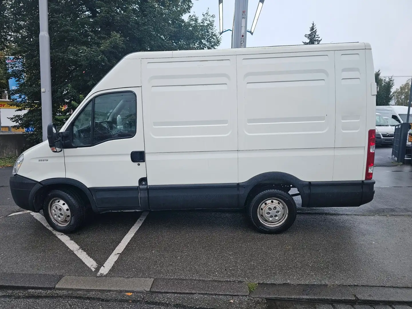 Iveco Iveco Daily 2.3 Diesel GKa 35 C Weiß - 2