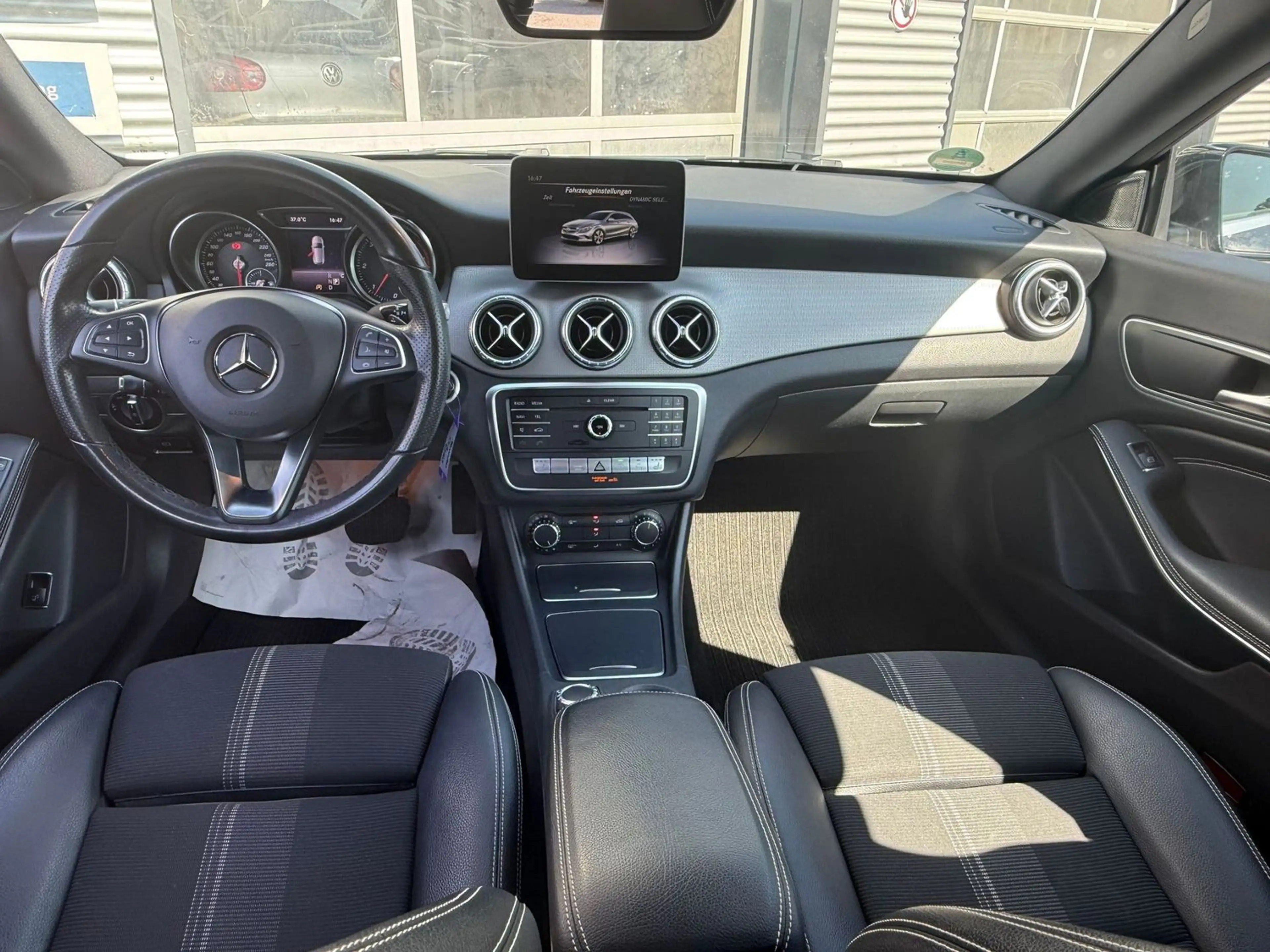 Mercedes-Benz CLA 200 CLA 200 CDI / d (117.908) — photo 10