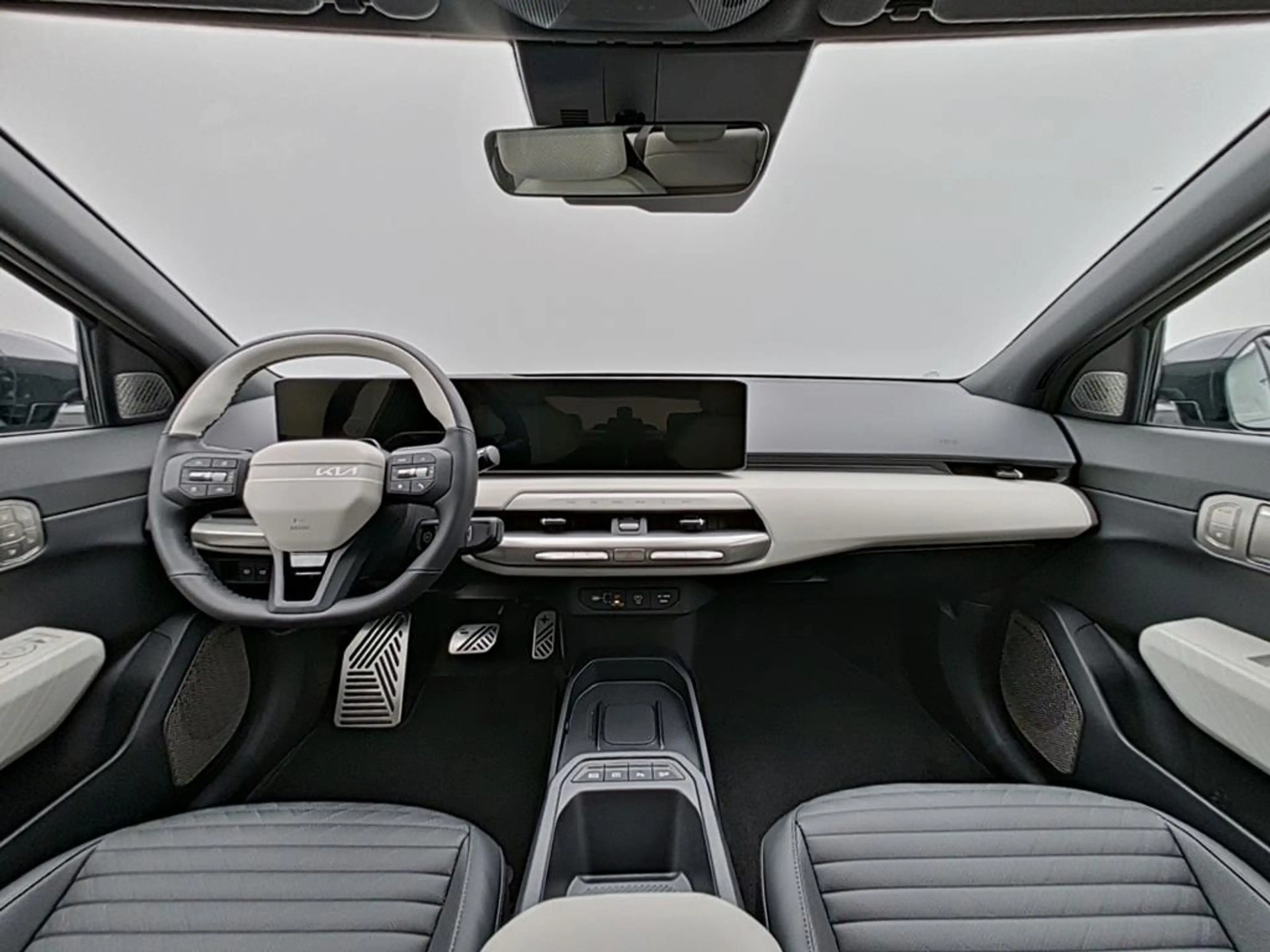 Kia EV4 FB 81 FWD GTL DWP COM CON — photo 10