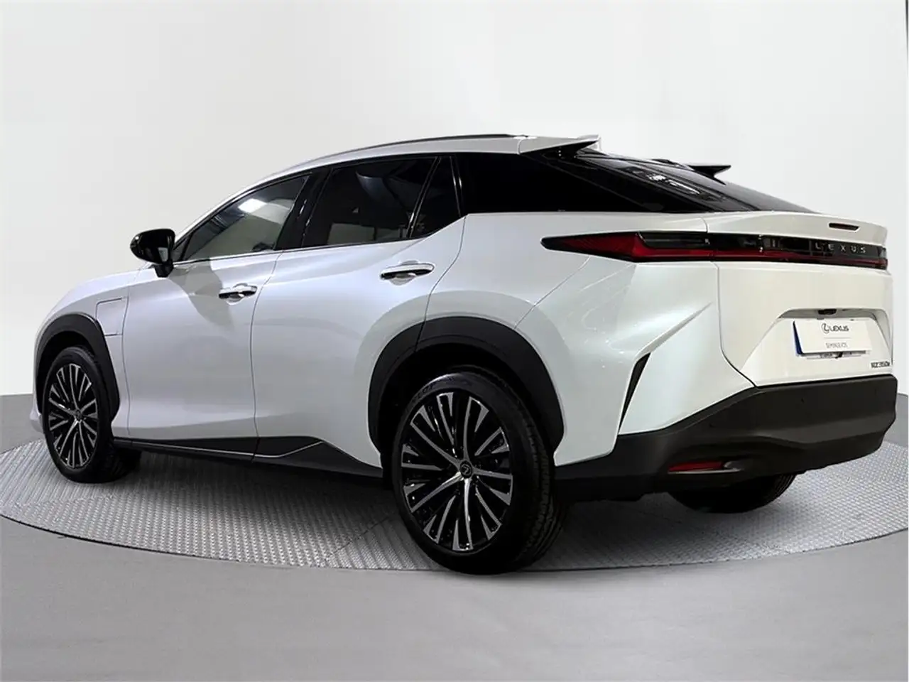 Lexus RZ 2026