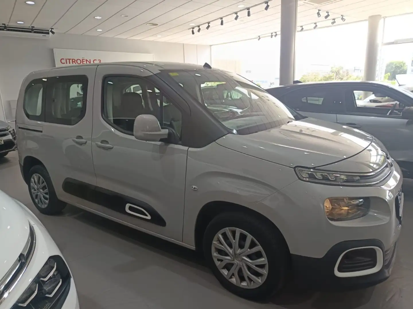 Citroen Berlingo BlueHDi S&S Talla M Feel 100 Beige - 2