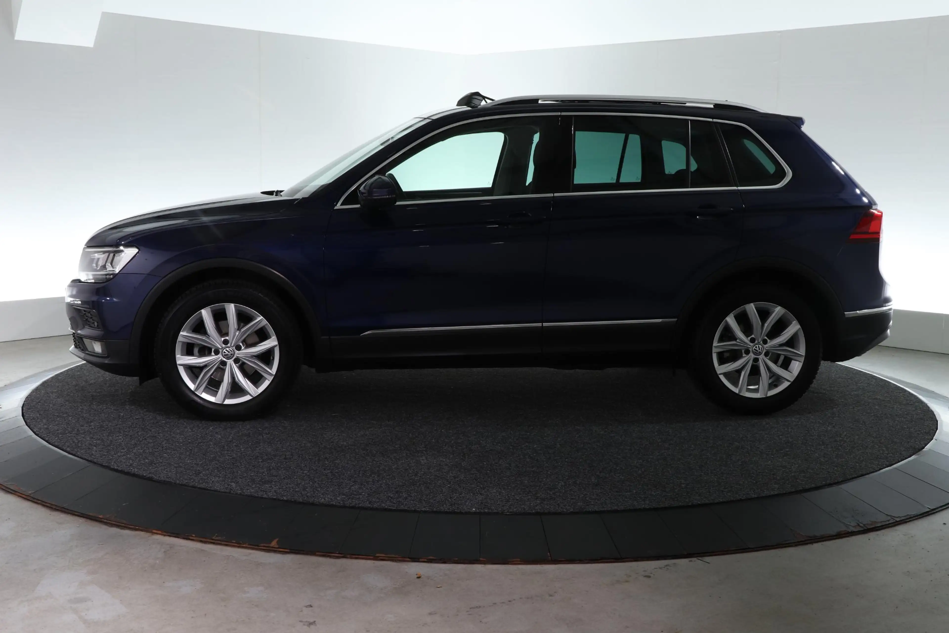 Volkswagen Tiguan 1.4 TSI ACT Highline | ALL-IN PRIJS | SCHUIF-KANTE — photo 9