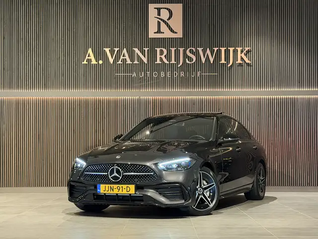 Mercedes-Benz C-klasse 300 e AMG Line | PANO | 360° | BURMESTER