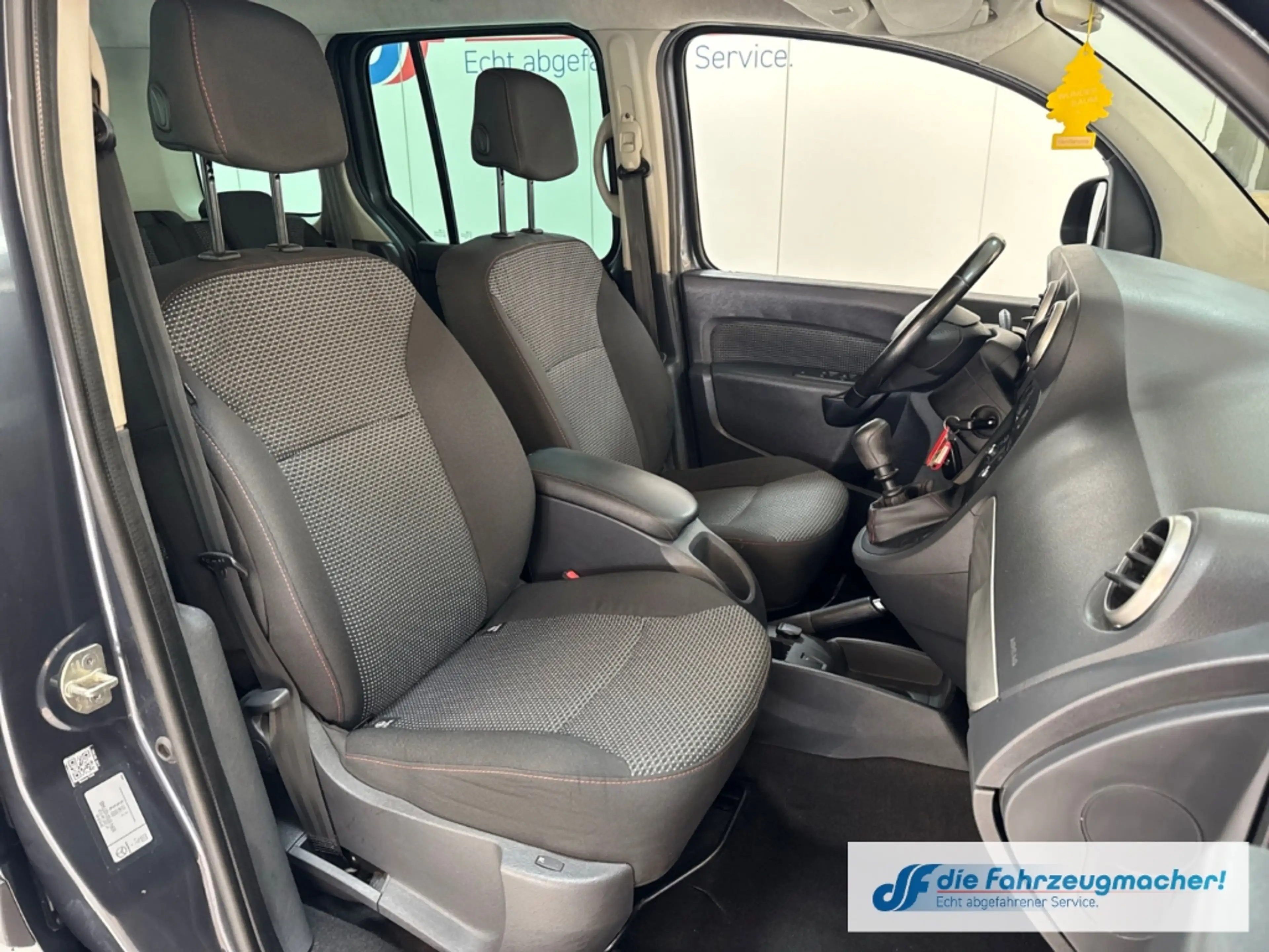 Mercedes-Benz Citan 111 CDI lang Tourer Edition Klimaautom SHZ Temp P — photo 10