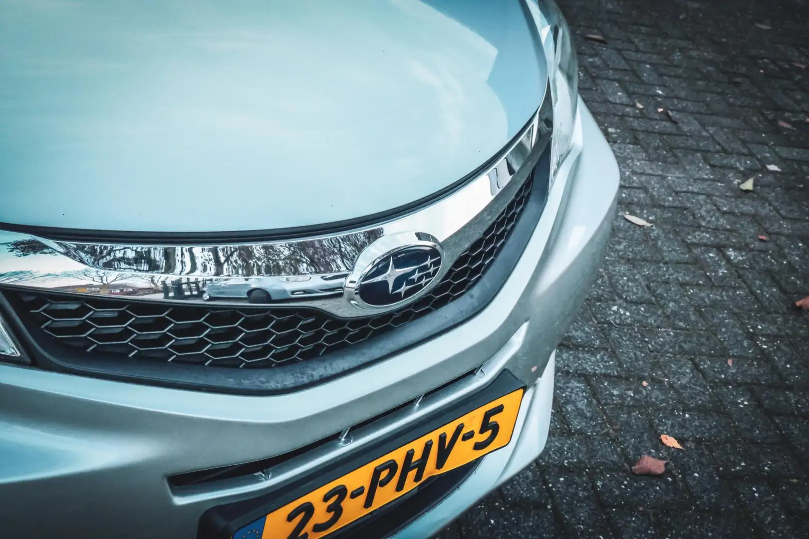 Subaru Trezia 1.3 Luxury Airco NAP 2e eigenaar APK Grey - 2